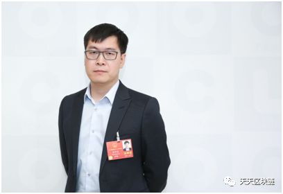 在3月4日的記者溝通會上，全國人大代表、58集團CEO姚勁波對于熱門話題區(qū)塊鏈，在回答記者提問時，姚勁波表示，其很早就開始留意區(qū)塊鏈，但一直沒有行動。最近半年，才密集探討，找人來講課，研究區(qū)塊鏈對其意義。